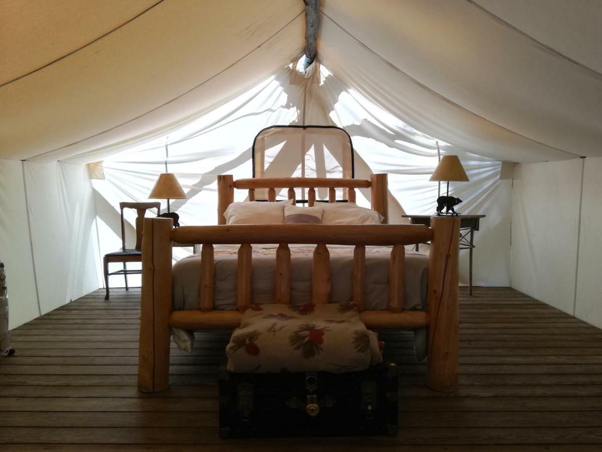 The Woods Inn Inlet Extérieur photo