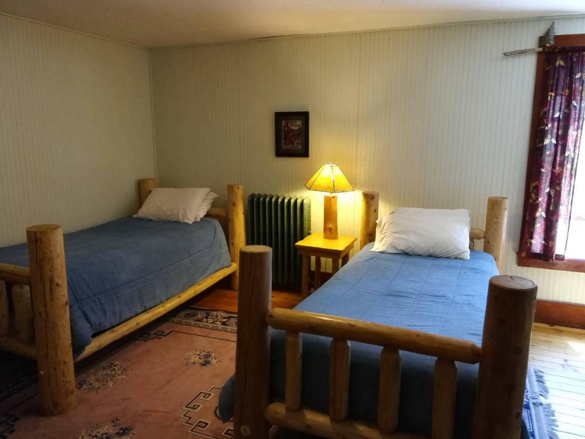 The Woods Inn Inlet Extérieur photo