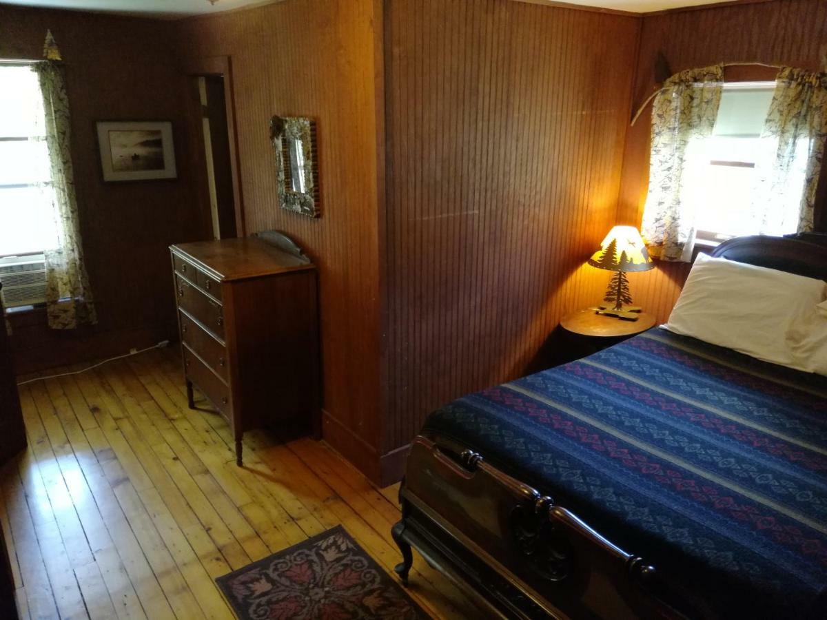 The Woods Inn Inlet Extérieur photo
