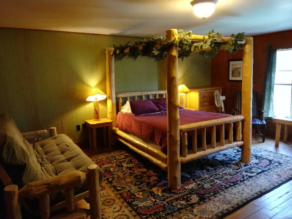 The Woods Inn Inlet Extérieur photo