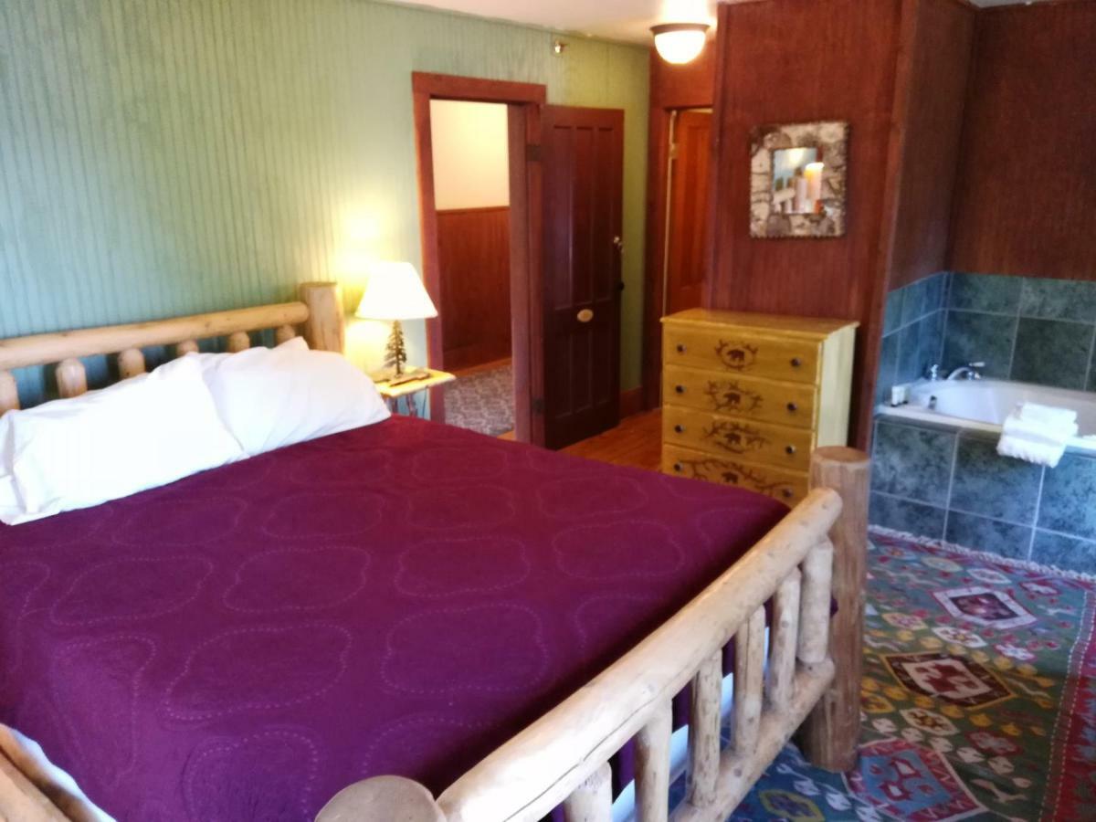 The Woods Inn Inlet Extérieur photo